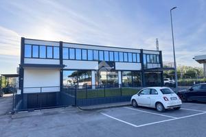 CAPANNONE A RICCIONE