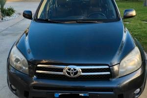 Toyota rav4  4×4 suv/fuoristrada