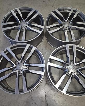 Cerchi In Lega Da 19" Per Audi TT MK3 2020