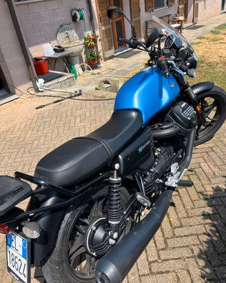 Moto Guzzi V7 Stone 850 iper-accessoriata
