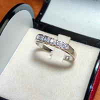 ANELLO VINTAGE A RIVIERA,PLATINO,5 DIAMANTI. MIS16