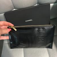 Bustina pochette make up chanel vip gift