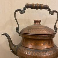 Teiera in rame martellato