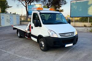 Iveco Daily Carro Atrezzi