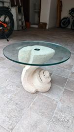 tavolino con base in pietra
