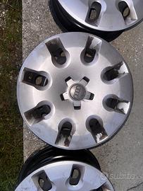 4 cerchi in ferro + copricerchi originali Audi A1
