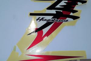 Adesivo emblema carena sup.dx gsx1300r 08/10