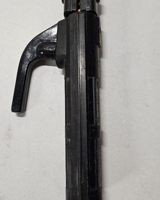 Pinza portaelettrodo saldatrice