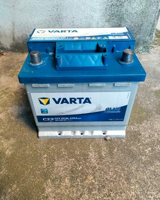 Batteria auto Varta 52Ah 470 A 12V