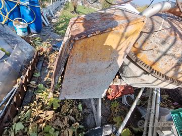 Betomiera 220 volt capacità 150 litri