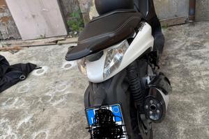 Piaggio Beverly 350 - 2016