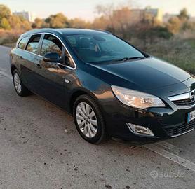 Opel astra sport tourer