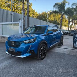 Peugeot 2008 motore elettrico 136 CV Allure Pack
