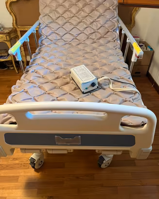 LETTO OSPEDALIERO