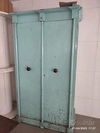 Armadio cassettiera antico 