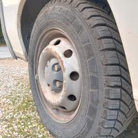 Gomme quattro stagioni rinforzate