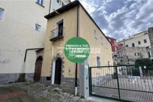 Quadrilocale in centro