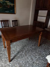 Tavolo in legno massello in arte povera con sedie