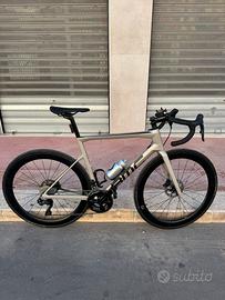 Bmc SLR FOUR SHIMANO 105 Di2 DT SWISS
