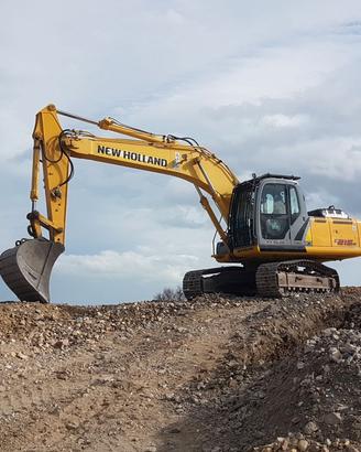 Escavatore new holland e 215 b