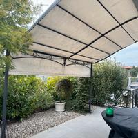 Pergola addossata
