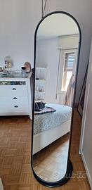 Specchio a figura intera