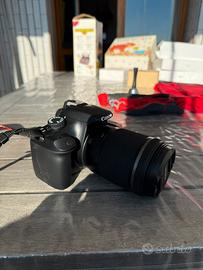 Macchina fotografica Canon 1100D