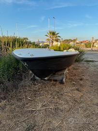 Barca in resina
