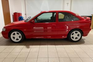 Ford Escort RS 2000 4x4 500 essmplari