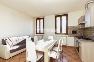 BILOCALE AL PRIMO PIANO CON POSSIBILITA' DI GARAGE