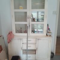 ORISSA - vetrina e credenza shabby