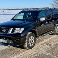 Nissan Navara 2.5 dCi 190CV automatico 4 porte Dou