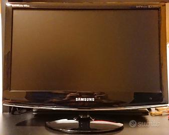 TV Samsung e Telecamera per tv. 