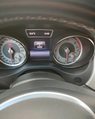 Mercedes cla 200 136cv 