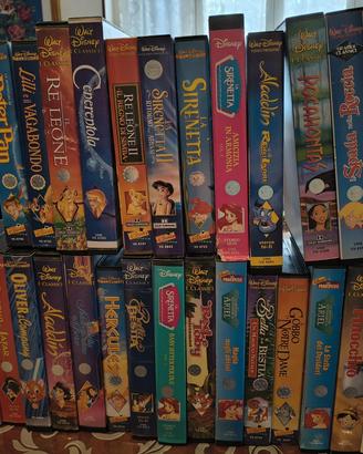 Collezione di VHS della Diney originali.