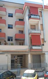 Studio/stanza privata ad uso ufficio