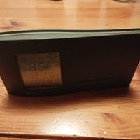 orologio da muro con temperatura umidità e previsi
