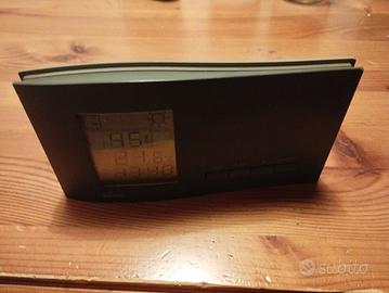 orologio da muro con temperatura umidità e previsi