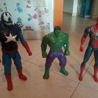 super eroi giocattolo