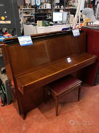 pianoforte verticale PETROF anni 60/70 perfetto