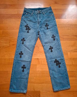 jeans chrome hearts denim con toppe a croci nere