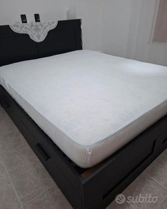 1 materasso matrimoniale 