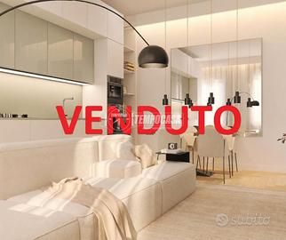 LUMINOSISSIMO TRILOCALE DA RISTRUTTARE!!!