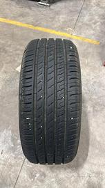 Treno di  pneumatici estivi usati qusi nuovi