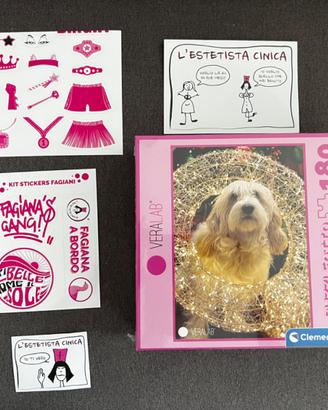 Set Estetista Cinica Puzzle Adesivi Cartoline 