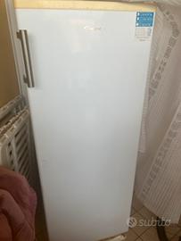 Candy CFU 1900/1 E Congelatore verticale