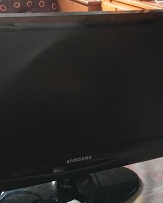 Televisore Samsung 22 pollici 