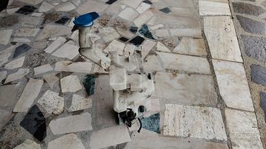 VW Passat B7 2011 Vaschetta Acqua Lavavetri OEM 