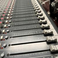 Mixer analogico allen & heath zed 24