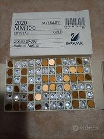 Swarovski Vintage Art. 2020 Crystal Gold 10mm Fact